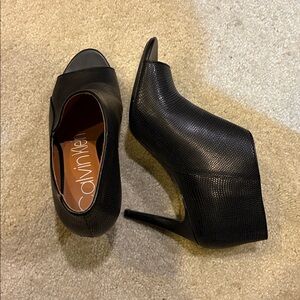 Calvin Klein Black Textured Peep Toe Heels-Size 8